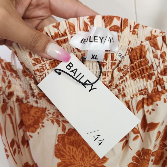 Bailey 44 Brown Floral Boho Crop Top Tank Size XL Beachy Cowrie Shell Straps New - Picture 6 of 9